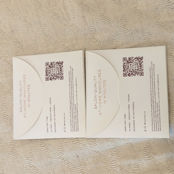 ManiMe Stick on Gel Polish - Picture 2 of 2